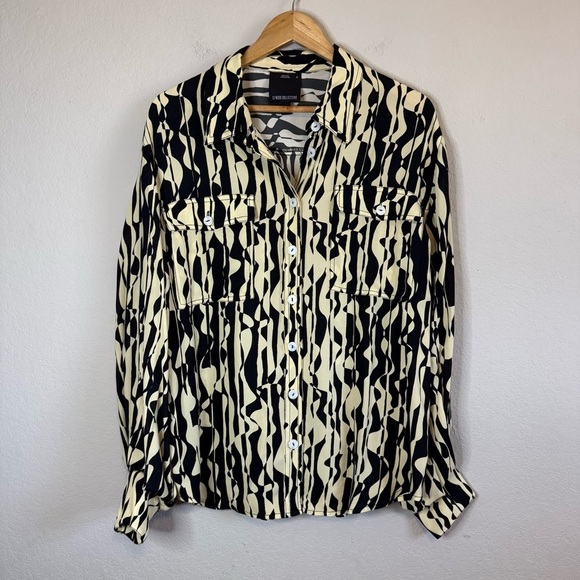 CMEO Collective Nothing Less Shirt Button Front Black Tan Mid Weight Funky Top - Picture 2 of 11